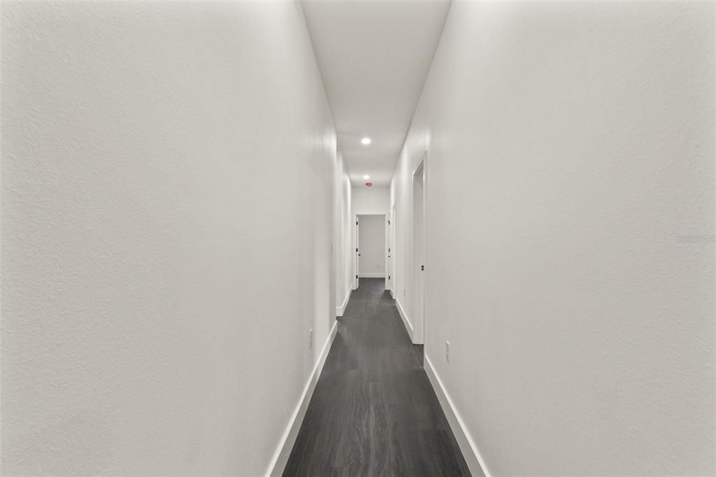 待售: $449,000 (4 贝兹, 3 浴室, 2345 平方英尺)