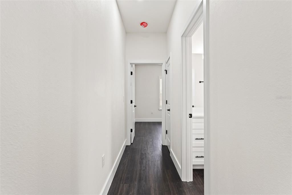 待售: $449,000 (4 贝兹, 3 浴室, 2345 平方英尺)