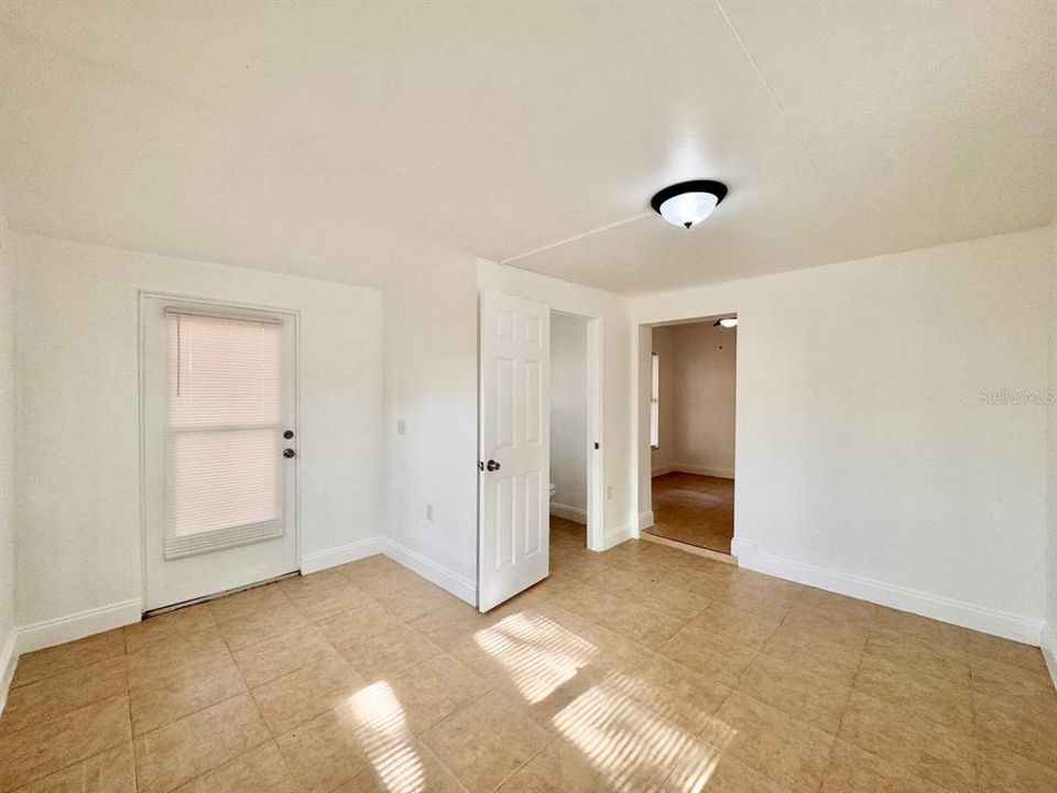 В аренду: $1,600 (2 спален, 1 ванн, 1000 Квадратных фут)