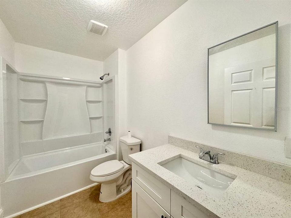 В аренду: $1,600 (2 спален, 1 ванн, 1000 Квадратных фут)