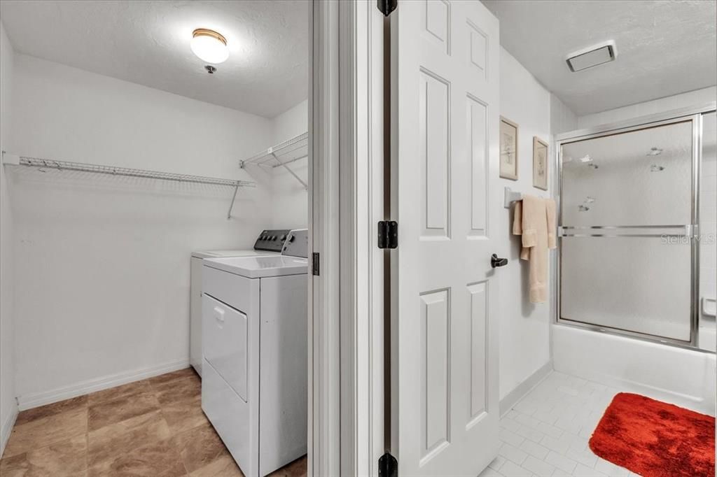 For Sale: $190,000 (2 beds, 2 baths, 1405 Square Feet)