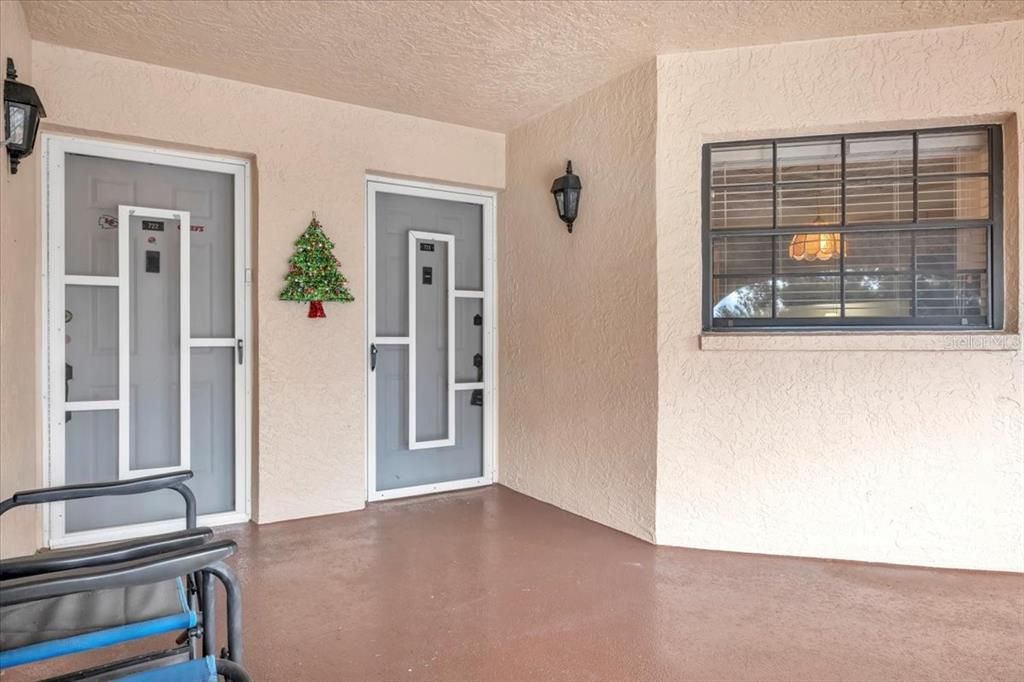 For Sale: $190,000 (2 beds, 2 baths, 1405 Square Feet)