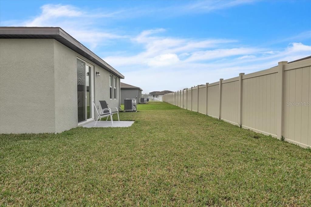 En Venta: $335,000 (4 camas, 2 baños, 1680 Pies cuadrados)