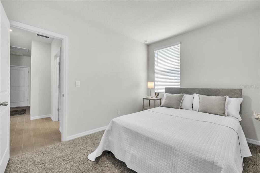 En Venta: $335,000 (4 camas, 2 baños, 1680 Pies cuadrados)