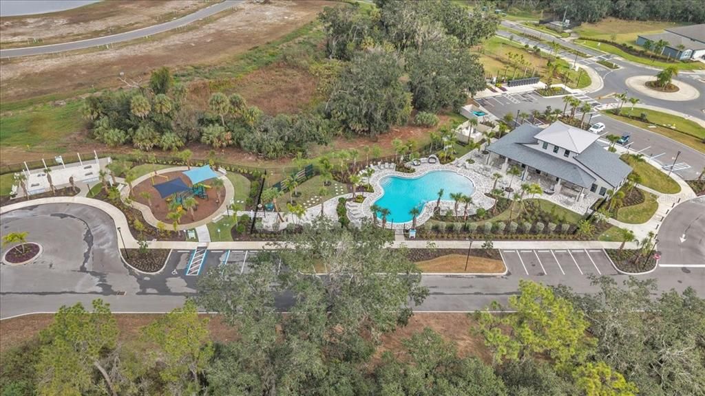 En Venta: $335,000 (4 camas, 2 baños, 1680 Pies cuadrados)