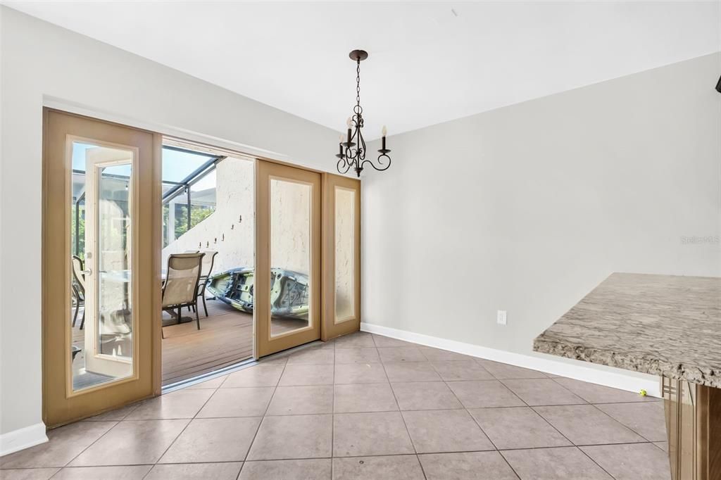 For Sale: $400,000 (3 beds, 2 baths, 1700 Square Feet)