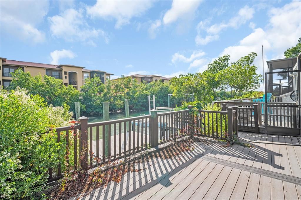 For Sale: $400,000 (3 beds, 2 baths, 1700 Square Feet)