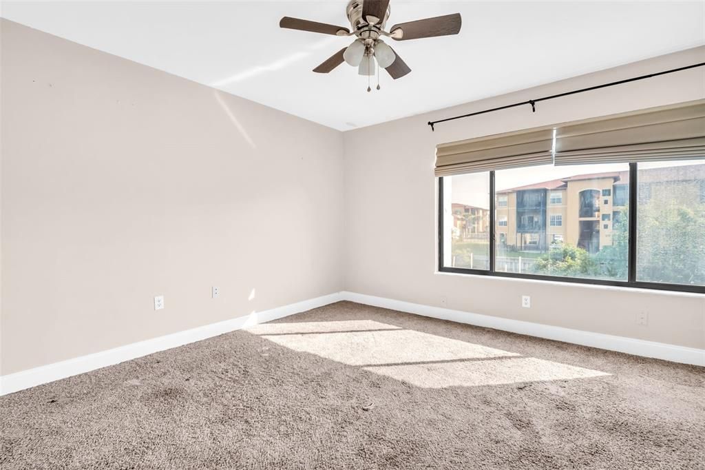 For Sale: $400,000 (3 beds, 2 baths, 1700 Square Feet)