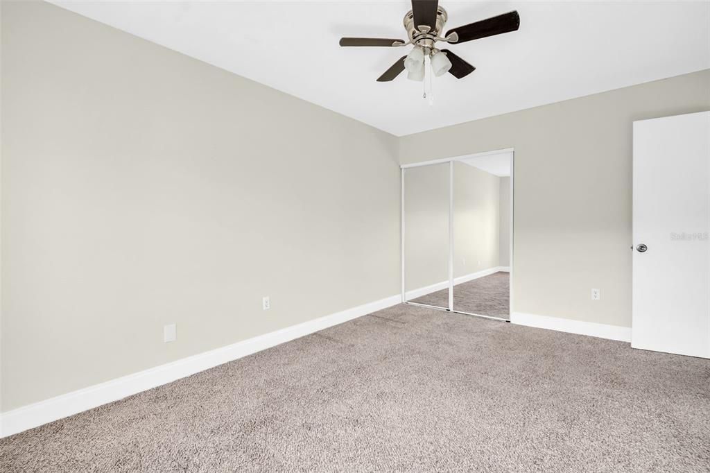 For Sale: $400,000 (3 beds, 2 baths, 1700 Square Feet)