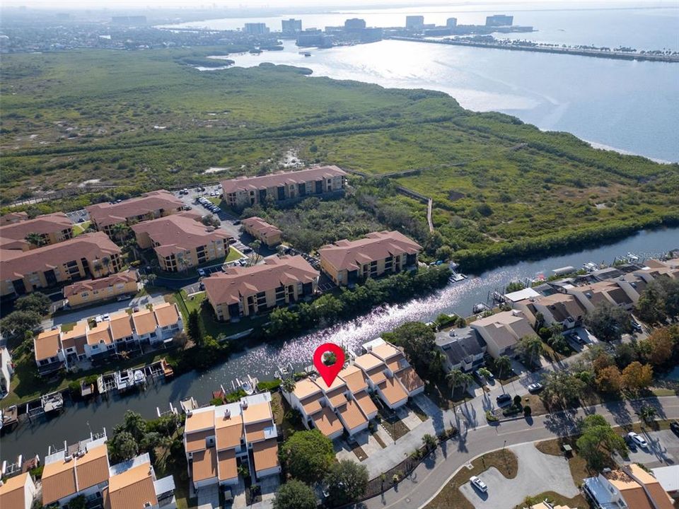 For Sale: $400,000 (3 beds, 2 baths, 1700 Square Feet)