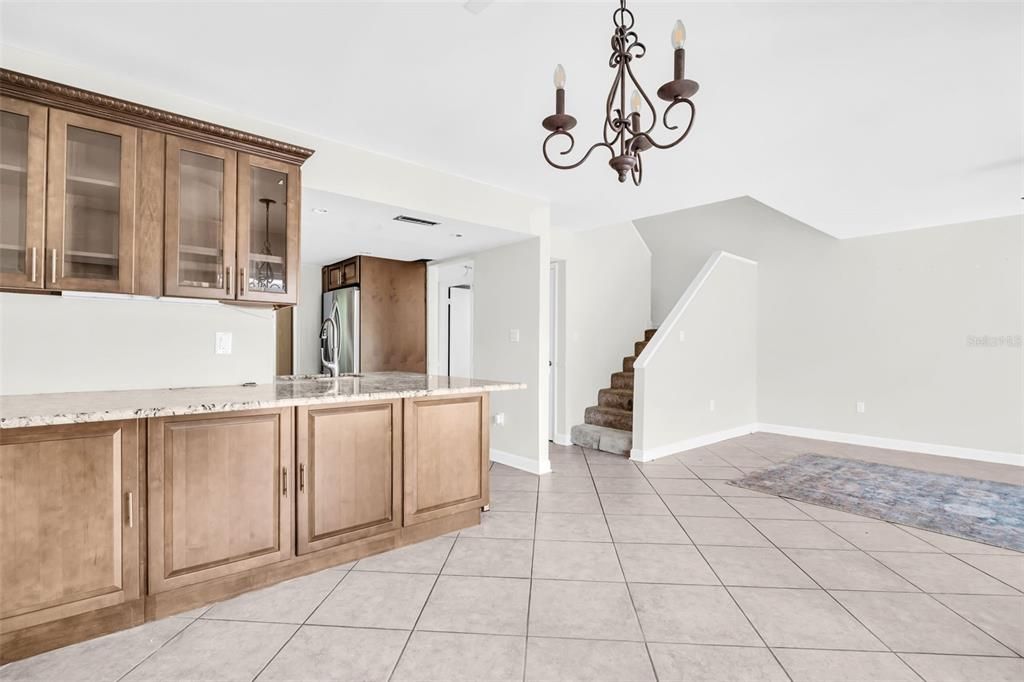 For Sale: $400,000 (3 beds, 2 baths, 1700 Square Feet)