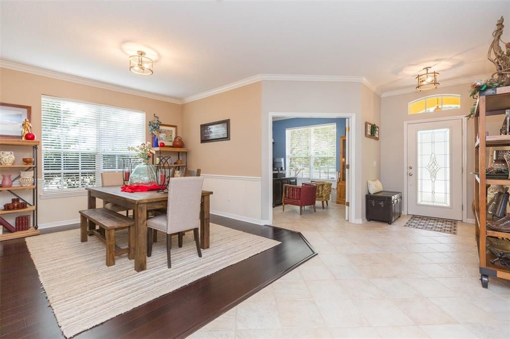 待售: $569,900 (3 贝兹, 3 浴室, 2715 平方英尺)