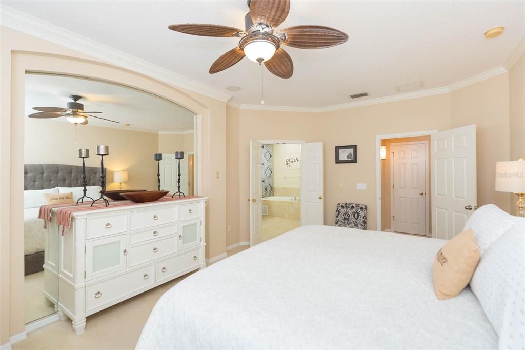 待售: $569,900 (3 贝兹, 3 浴室, 2715 平方英尺)