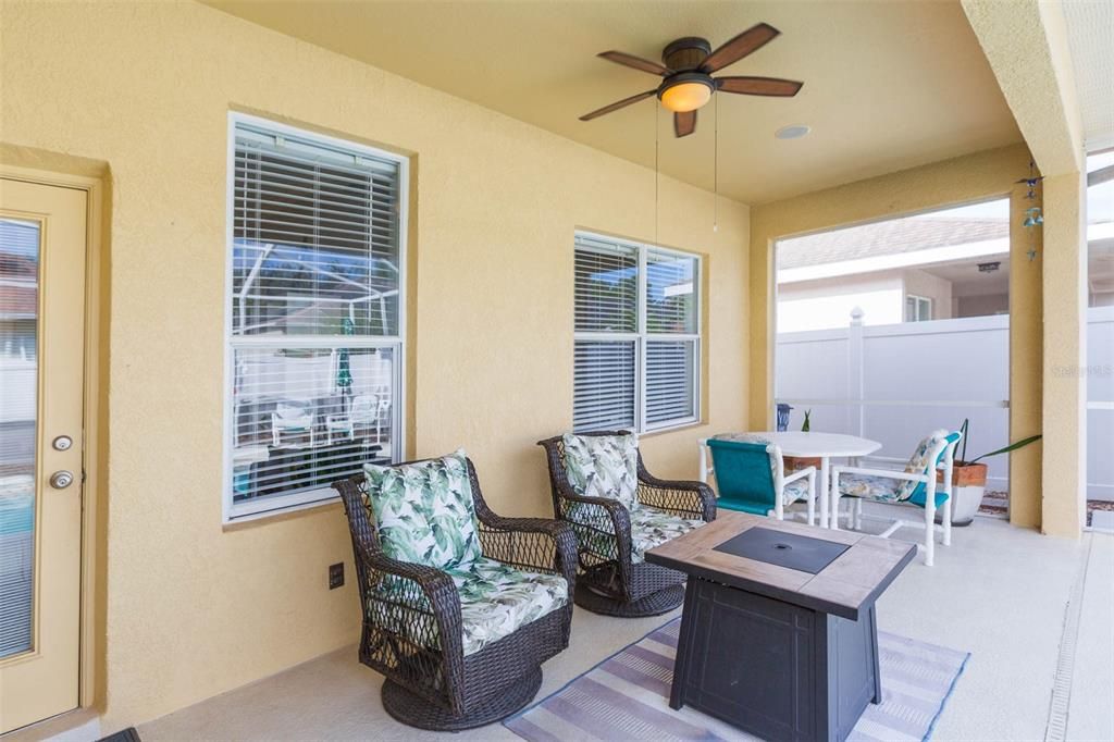 待售: $569,900 (3 贝兹, 3 浴室, 2715 平方英尺)