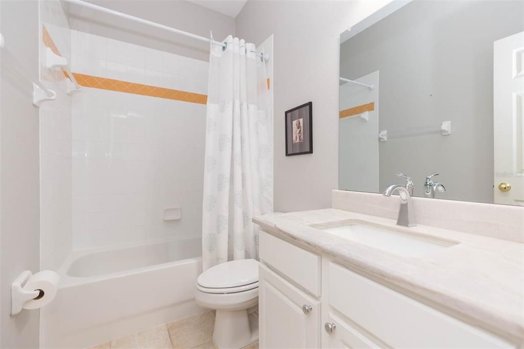 待售: $569,900 (3 贝兹, 3 浴室, 2715 平方英尺)