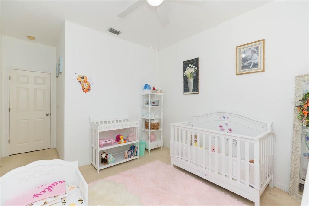 待售: $569,900 (3 贝兹, 3 浴室, 2715 平方英尺)