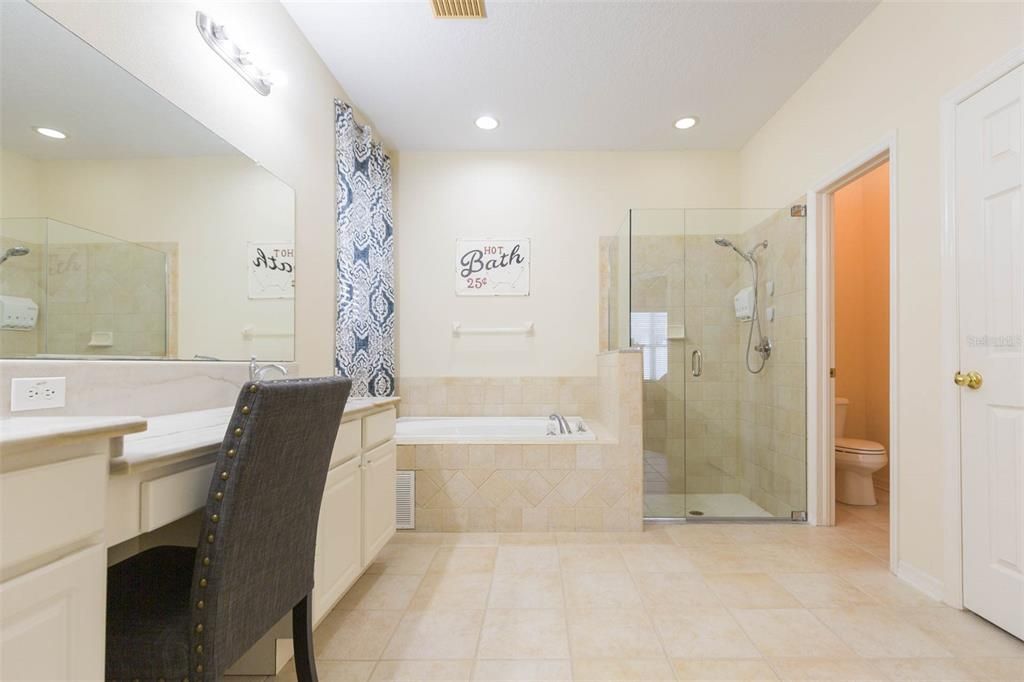 待售: $569,900 (3 贝兹, 3 浴室, 2715 平方英尺)