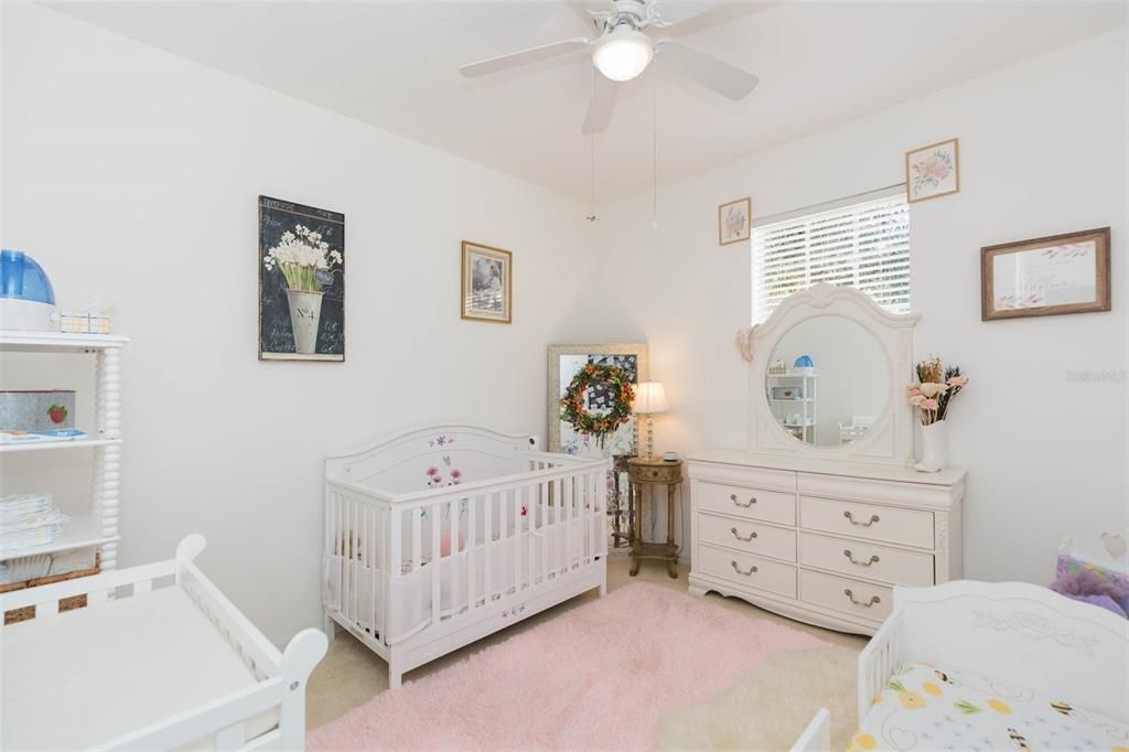 待售: $569,900 (3 贝兹, 3 浴室, 2715 平方英尺)