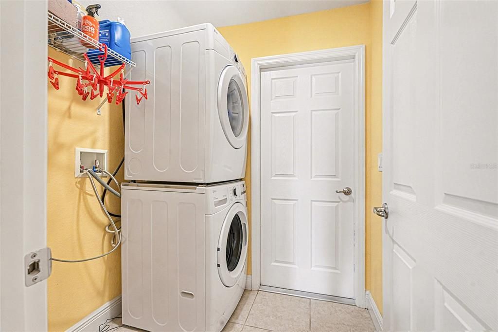 For Sale: $275,000 (3 beds, 2 baths, 1541 Square Feet)