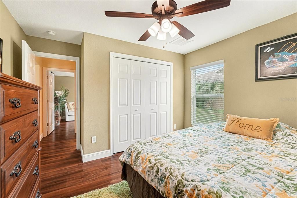 For Sale: $275,000 (3 beds, 2 baths, 1541 Square Feet)