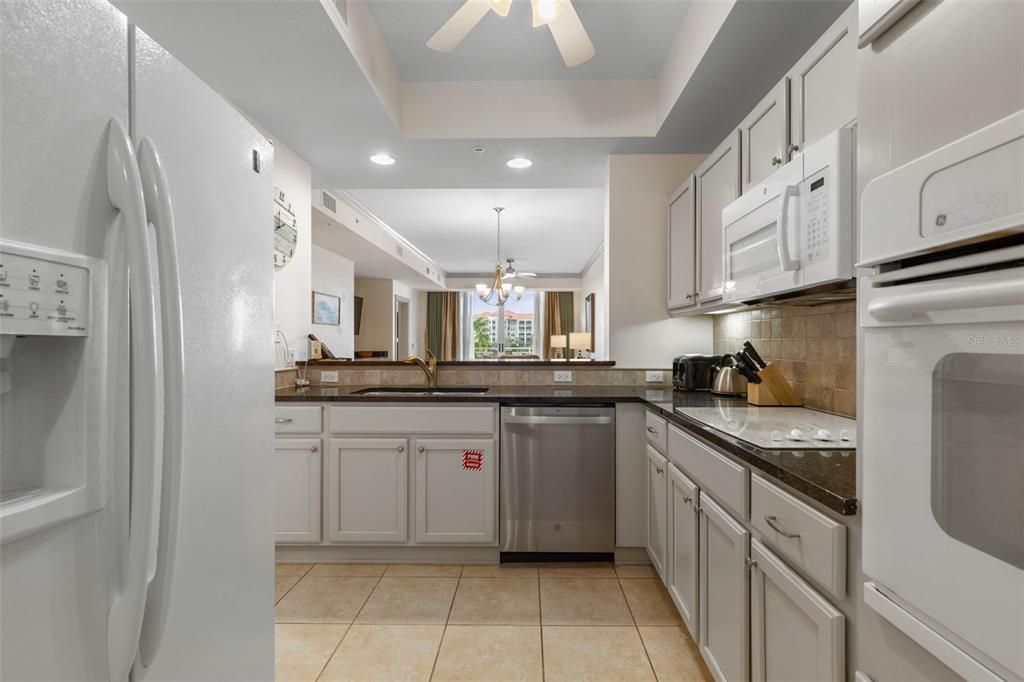 En Venta: $399,000 (2 camas, 2 baños, 1351 Pies cuadrados)