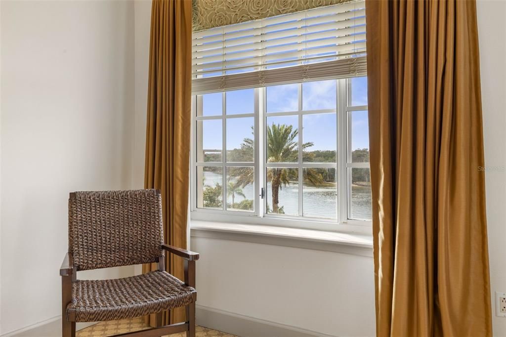 En Venta: $399,000 (2 camas, 2 baños, 1351 Pies cuadrados)