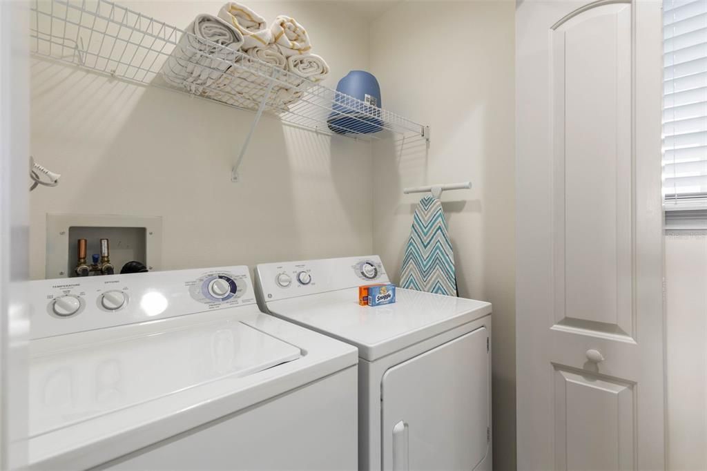 En Venta: $399,000 (2 camas, 2 baños, 1351 Pies cuadrados)