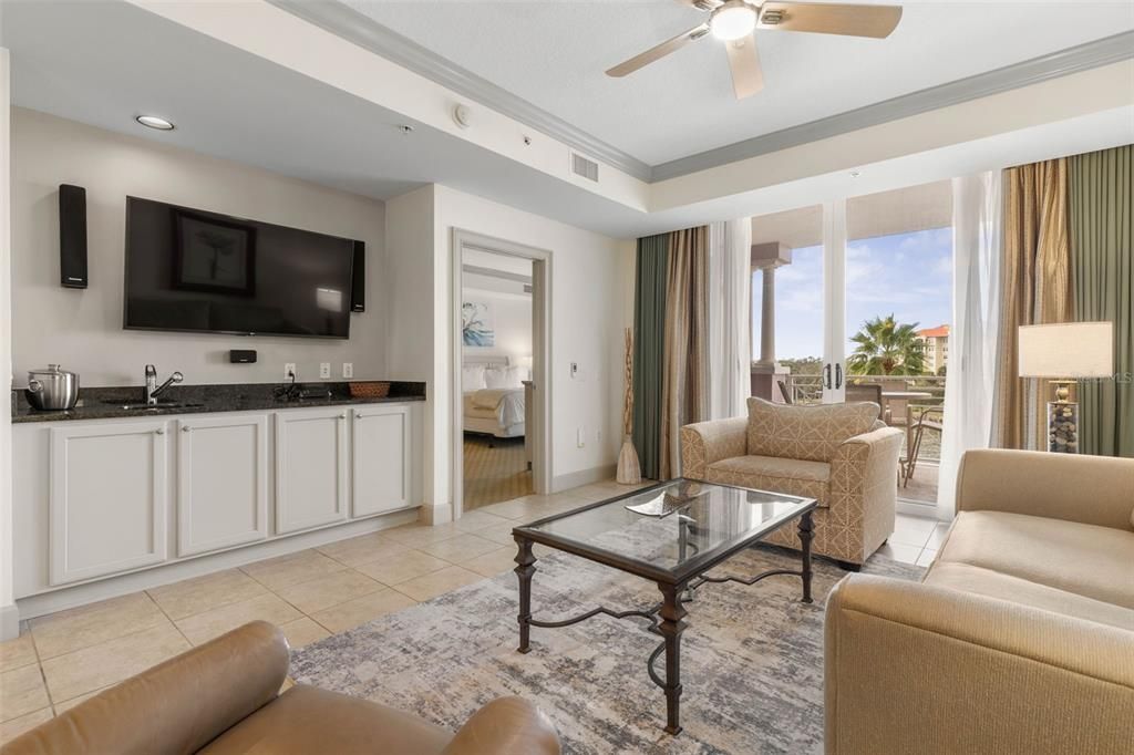 En Venta: $399,000 (2 camas, 2 baños, 1351 Pies cuadrados)