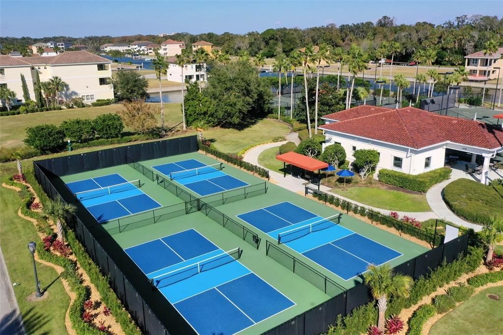 En Venta: $399,000 (2 camas, 2 baños, 1351 Pies cuadrados)