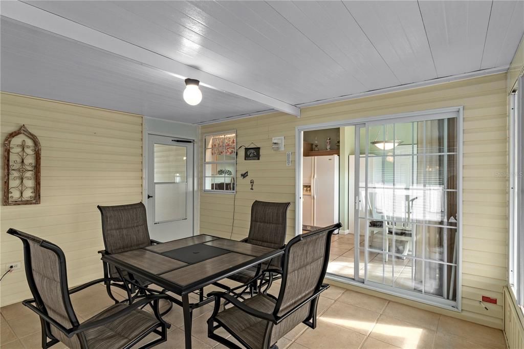 For Sale: $237,900 (3 beds, 2 baths, 1488 Square Feet)