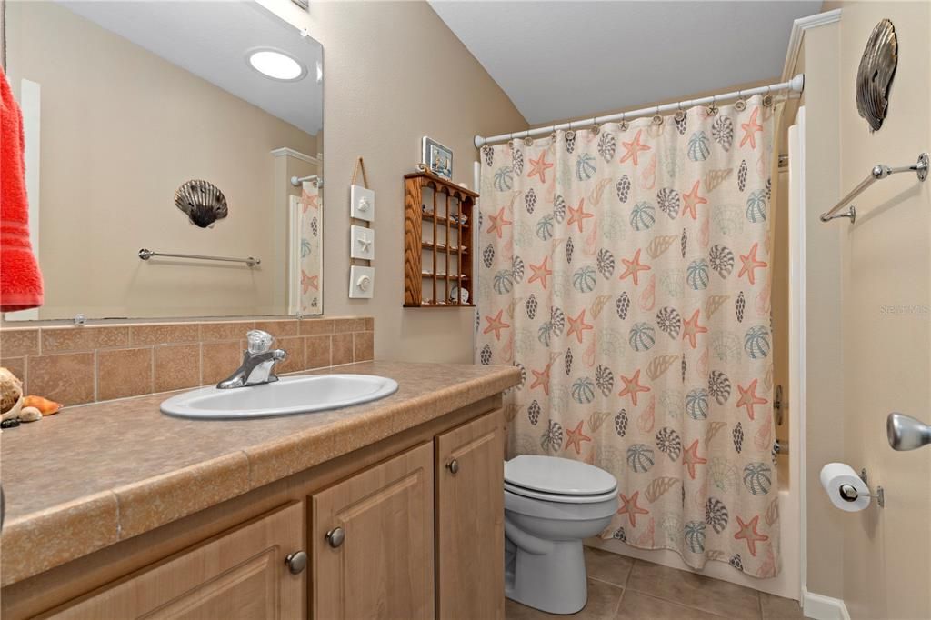 For Sale: $237,900 (3 beds, 2 baths, 1488 Square Feet)