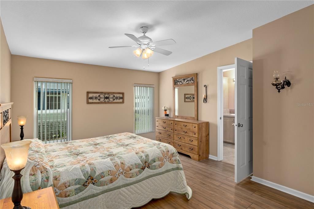 For Sale: $237,900 (3 beds, 2 baths, 1488 Square Feet)