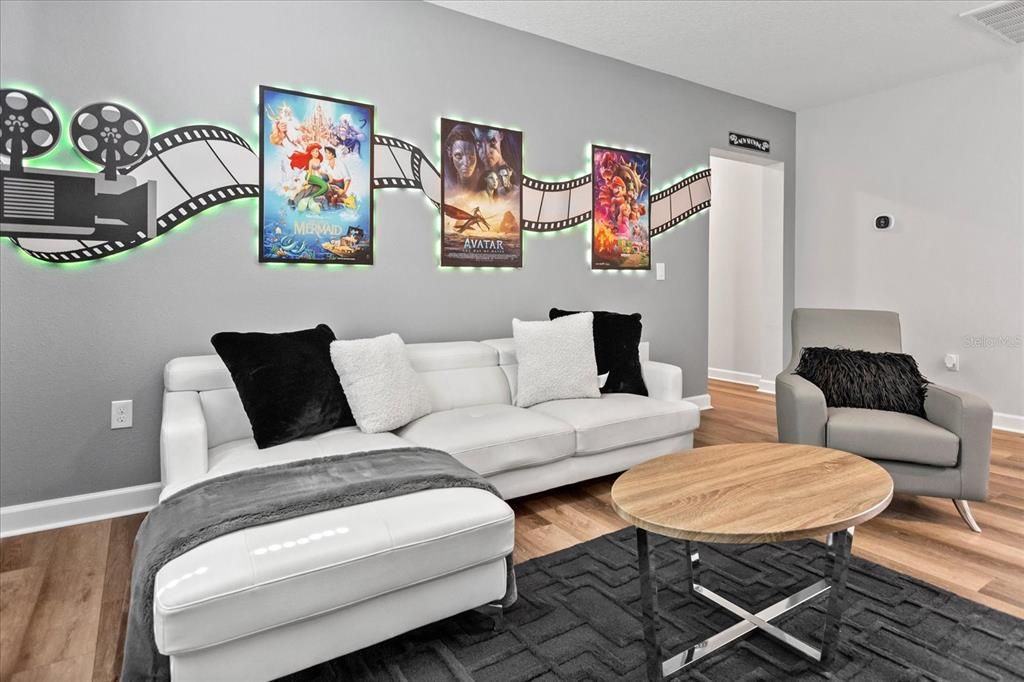 En Venta: $765,000 (6 camas, 5 baños, 3343 Pies cuadrados)