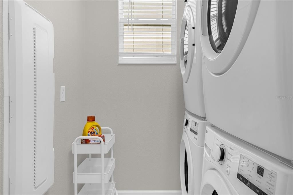 En Venta: $765,000 (6 camas, 5 baños, 3343 Pies cuadrados)