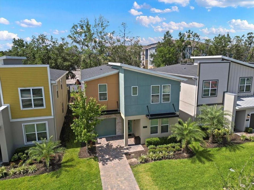 En Venta: $765,000 (6 camas, 5 baños, 3343 Pies cuadrados)