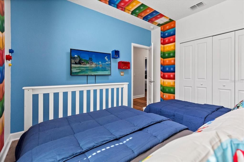 En Venta: $765,000 (6 camas, 5 baños, 3343 Pies cuadrados)