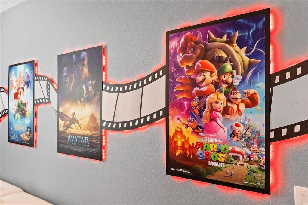 En Venta: $765,000 (6 camas, 5 baños, 3343 Pies cuadrados)