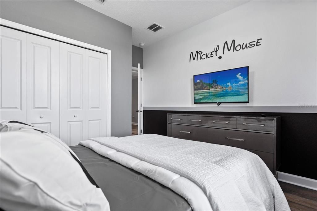 En Venta: $765,000 (6 camas, 5 baños, 3343 Pies cuadrados)