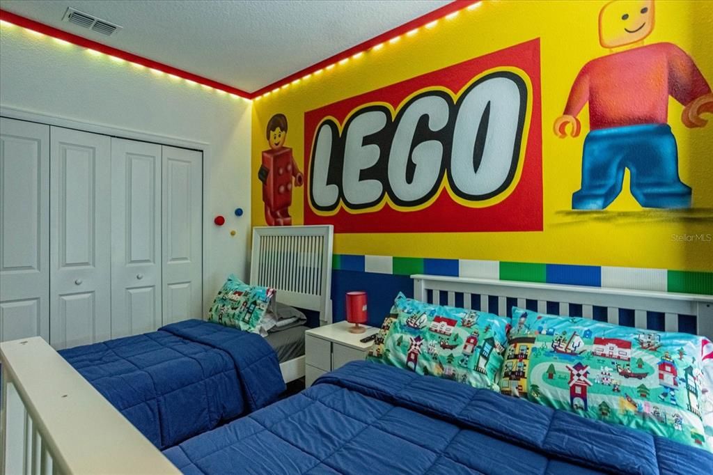 En Venta: $765,000 (6 camas, 5 baños, 3343 Pies cuadrados)