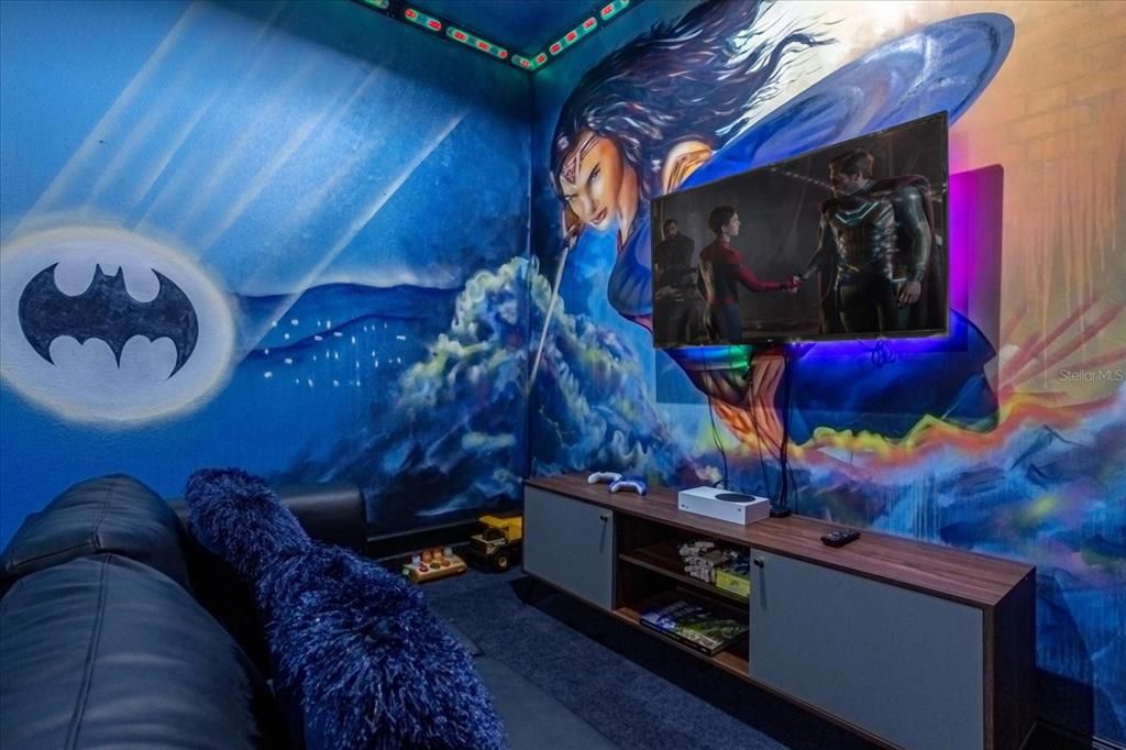 En Venta: $765,000 (6 camas, 5 baños, 3343 Pies cuadrados)