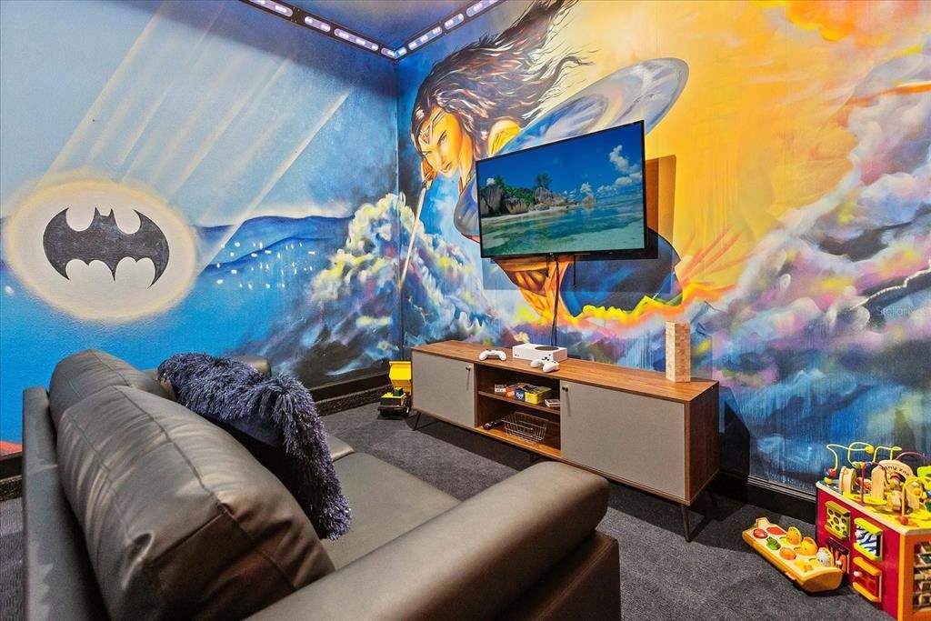 En Venta: $765,000 (6 camas, 5 baños, 3343 Pies cuadrados)