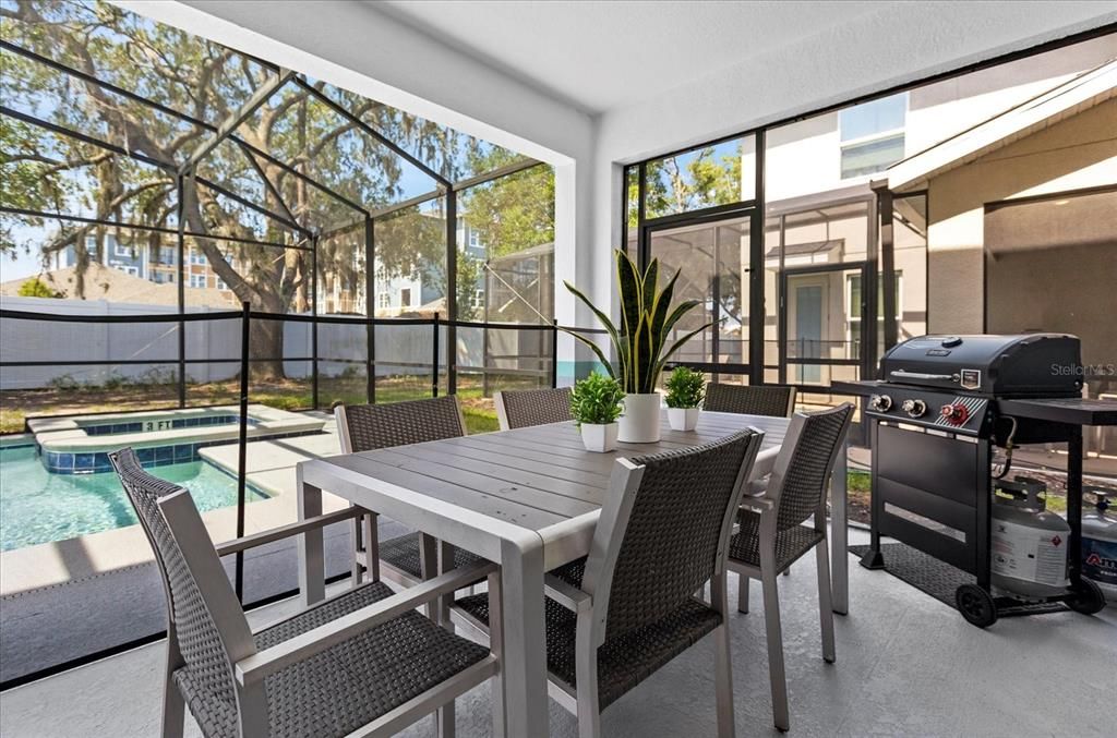 En Venta: $765,000 (6 camas, 5 baños, 3343 Pies cuadrados)