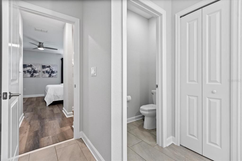 En Venta: $765,000 (6 camas, 5 baños, 3343 Pies cuadrados)