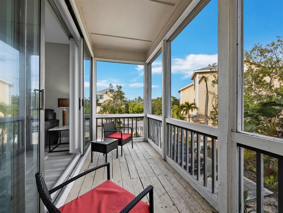 En Venta: $475,000 (1 camas, 2 baños, 1244 Pies cuadrados)