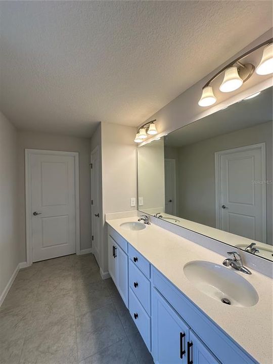 En Renta: $3,950 (5 camas, 5 baños, 3680 Pies cuadrados)