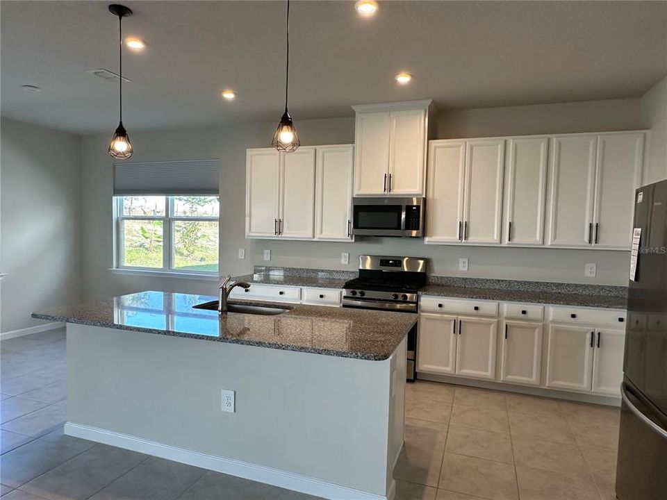 En Renta: $3,950 (5 camas, 5 baños, 3680 Pies cuadrados)