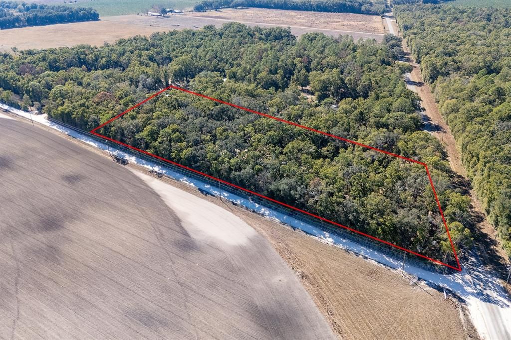 На продажу: $475,000 (4 спален, 2 ванн, 1984 Квадратных фут)