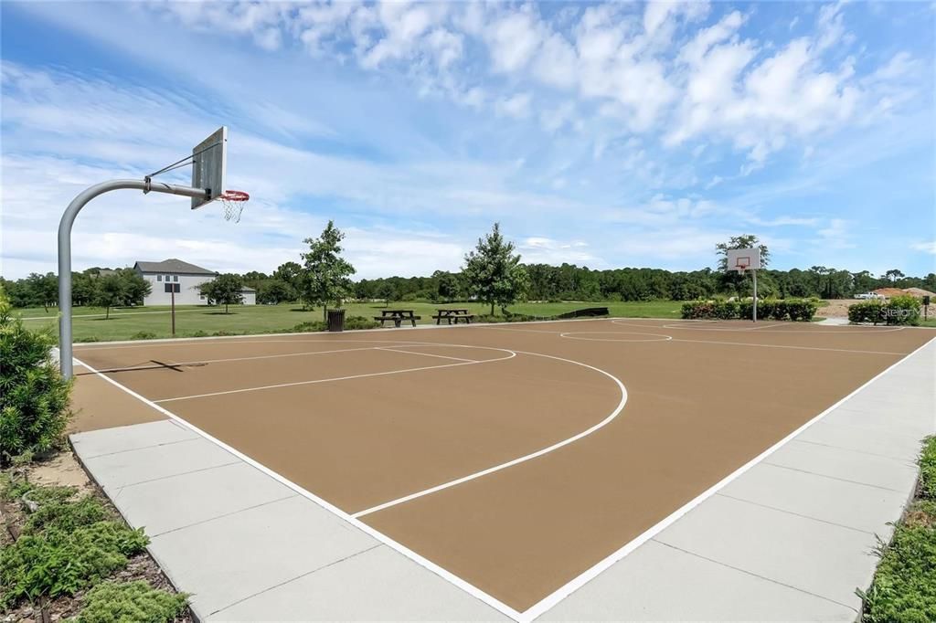 For Sale: $789,000 (4 beds, 3 baths, 2650 Square Feet)