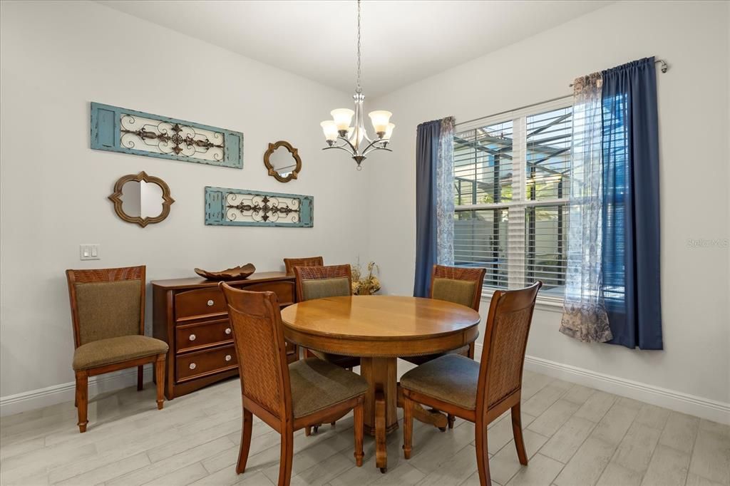 For Sale: $789,000 (4 beds, 3 baths, 2650 Square Feet)