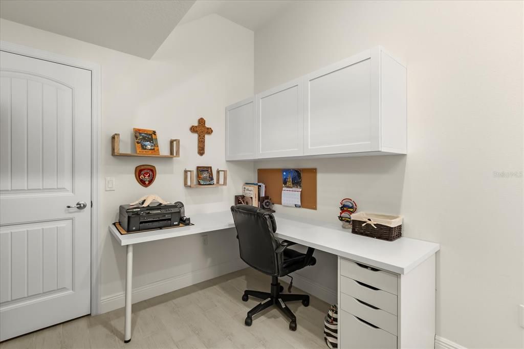 For Sale: $789,000 (4 beds, 3 baths, 2650 Square Feet)